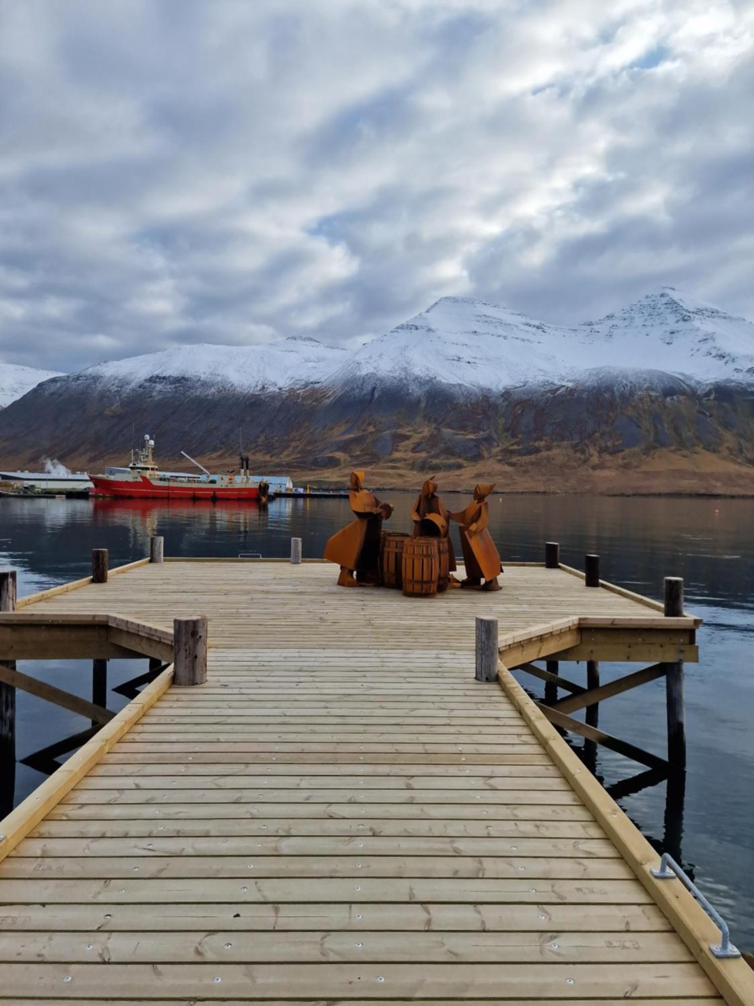 Landakot The Perfect Getaway By Staynorth Siglufjordur Exterior photo
